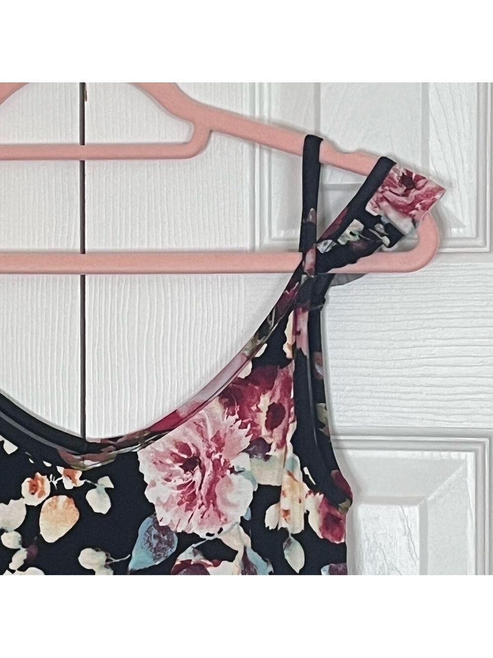 12PM by Mon Ami Black Floral Ruffle Top Small - Picture 3 of 12